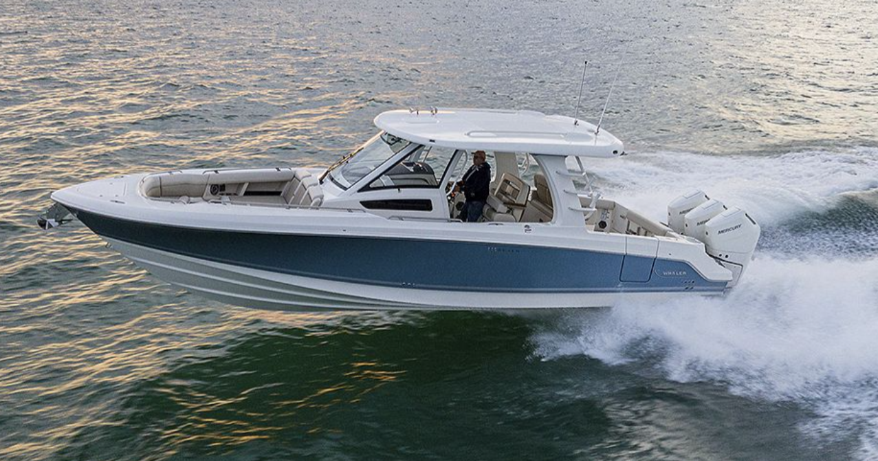 Boston Whaler 350 Realm